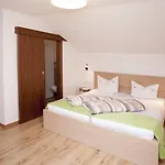 Apartament Haus Tyrol *