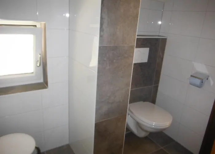 Haus Tyrol アパート