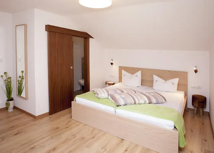 Апартаменты Haus Tyrol *