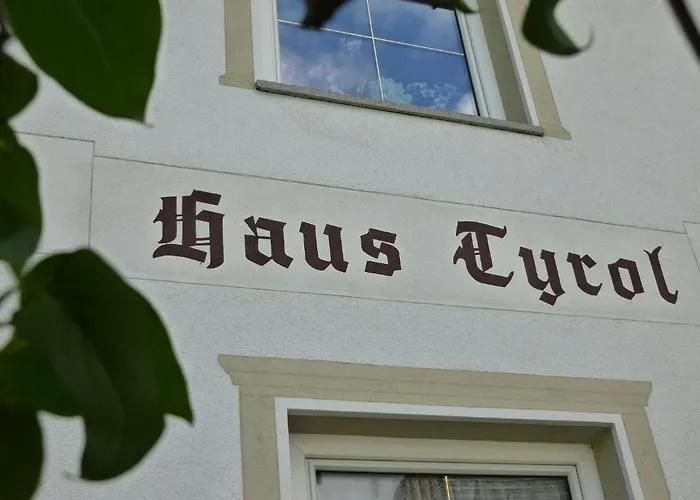 Апартаменты Haus Tyrol *