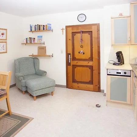 Haus Tyrol Apartament *